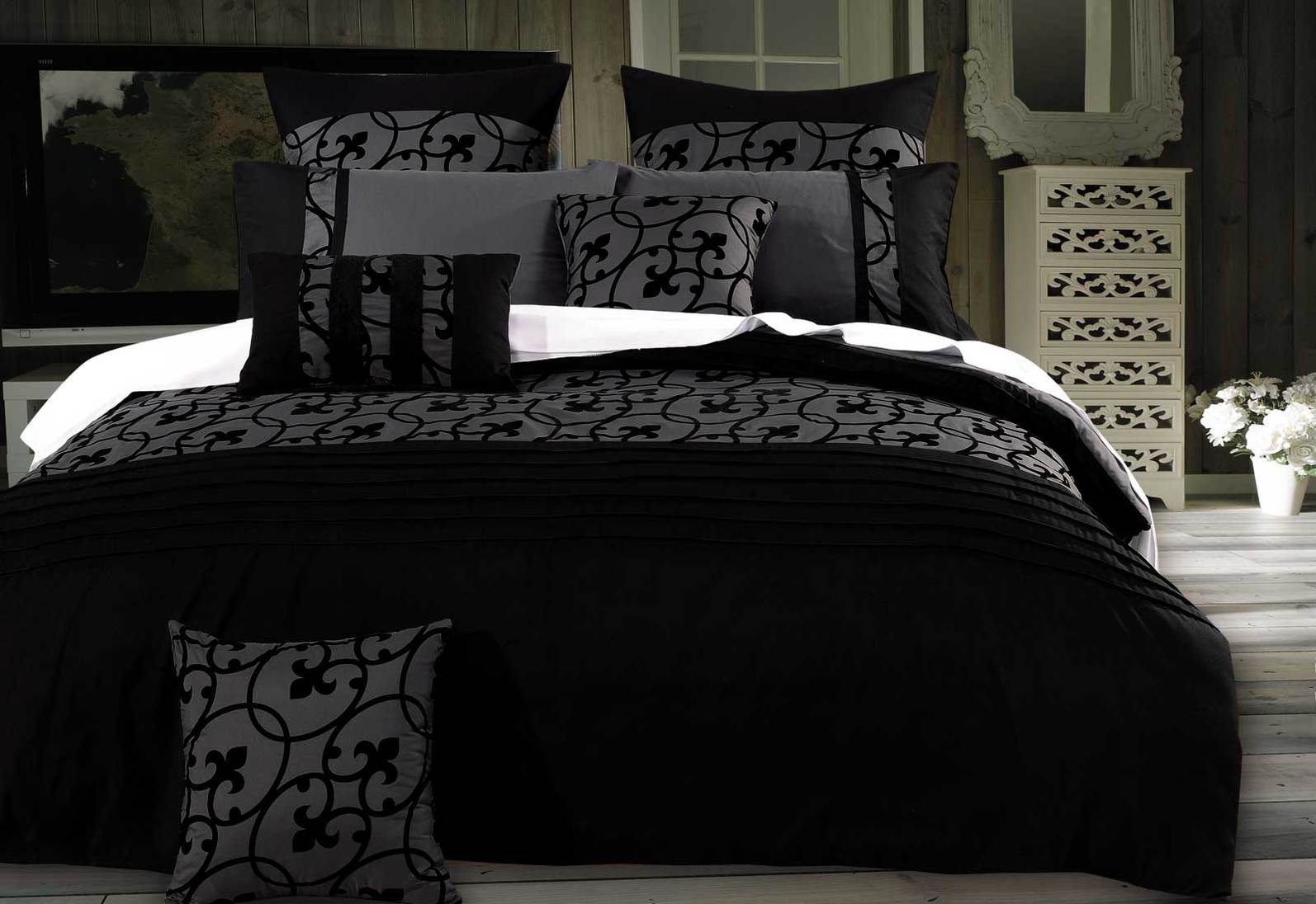 Luxton King Size Charcoal Black Flocking Quilt Cover Set(3PCS)