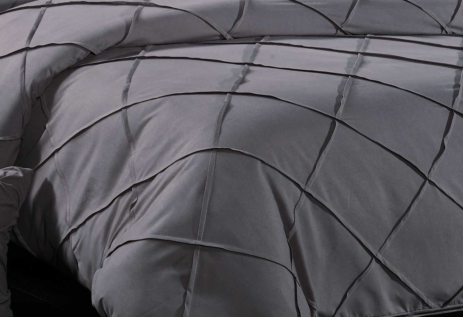 Luxton King Size Grey Diamond Pintuck Quilt Cover Set(3PCS)